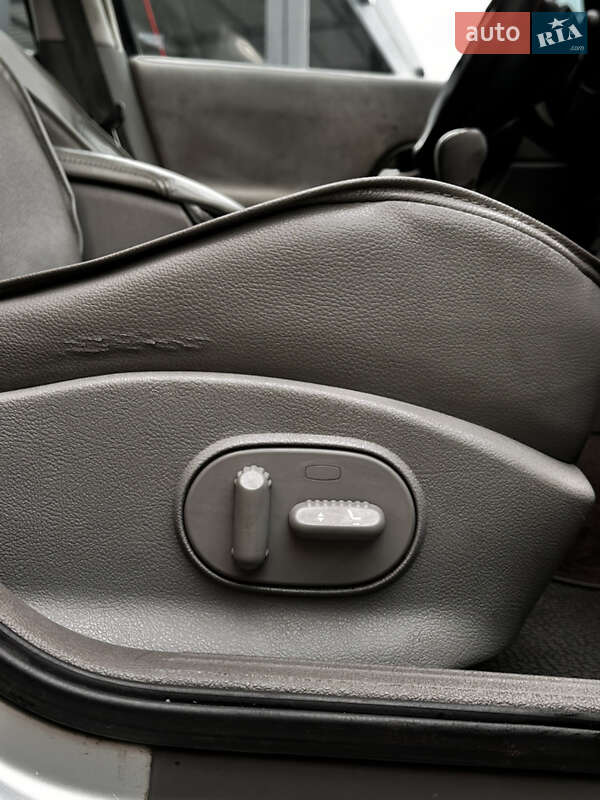 Лифтбек Renault Laguna 2002 в Луцке