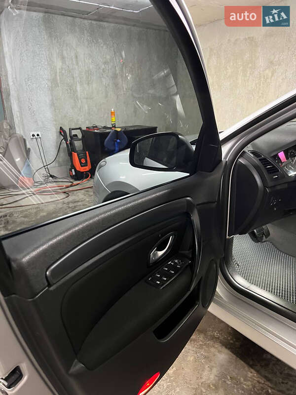 Универсал Renault Laguna 2008 в Дубно
