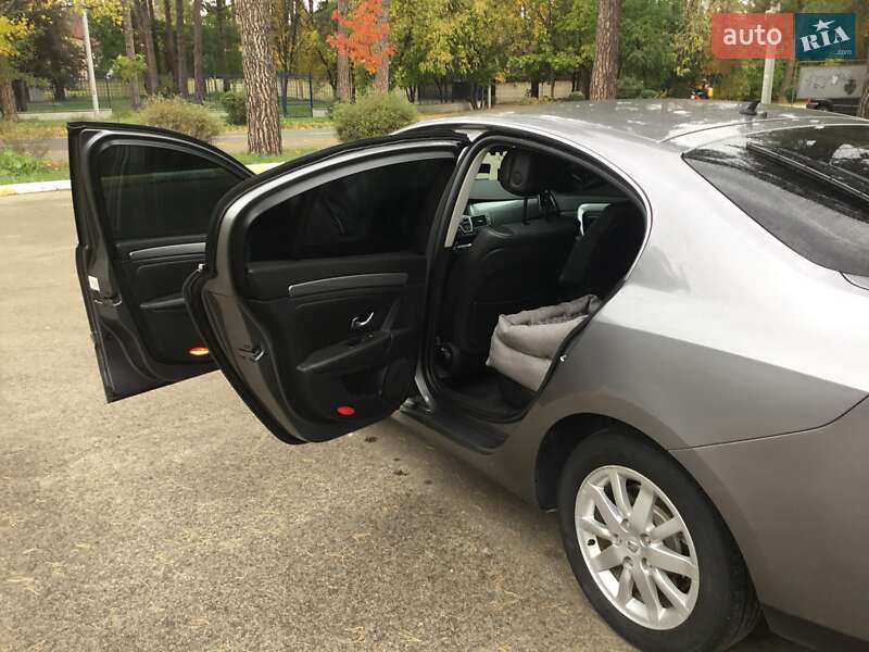 Лифтбек Renault Laguna 2012 в Киеве фото 4 Лифтбек Renault Laguna 2012 в Киеве