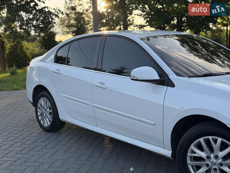 Лифтбек Renault Laguna 2014 в Коломые