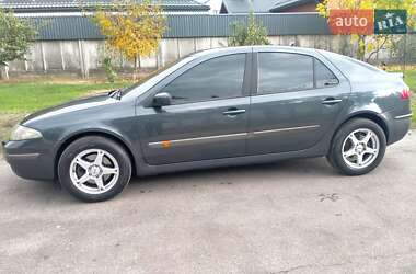 Ліфтбек Renault Laguna 2004 в  фото 3 Ліфтбек Renault Laguna 2004 в