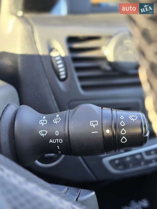 Универсал Renault Laguna 2011 в Житомире