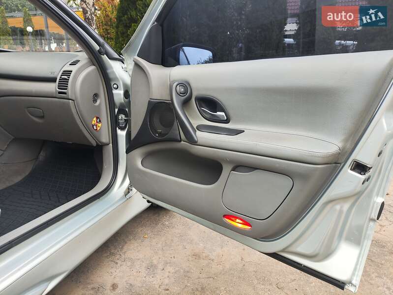 Лифтбек Renault Laguna 2003 в Одессе