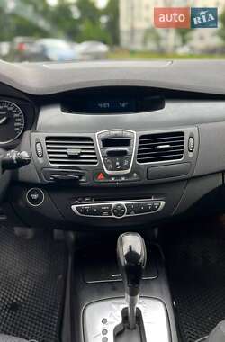 Лифтбек Renault Laguna 2008 в 