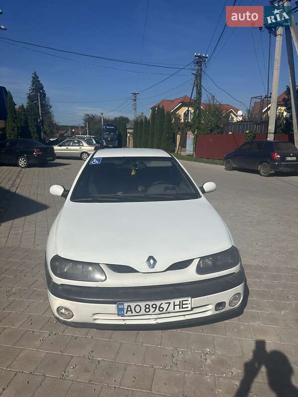 Лифтбек Renault Laguna 2000 в Ужгороде