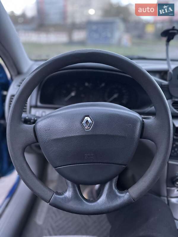 Ліфтбек Renault Laguna 2001 в Львові фото 25 Ліфтбек Renault Laguna 2001 в Львові