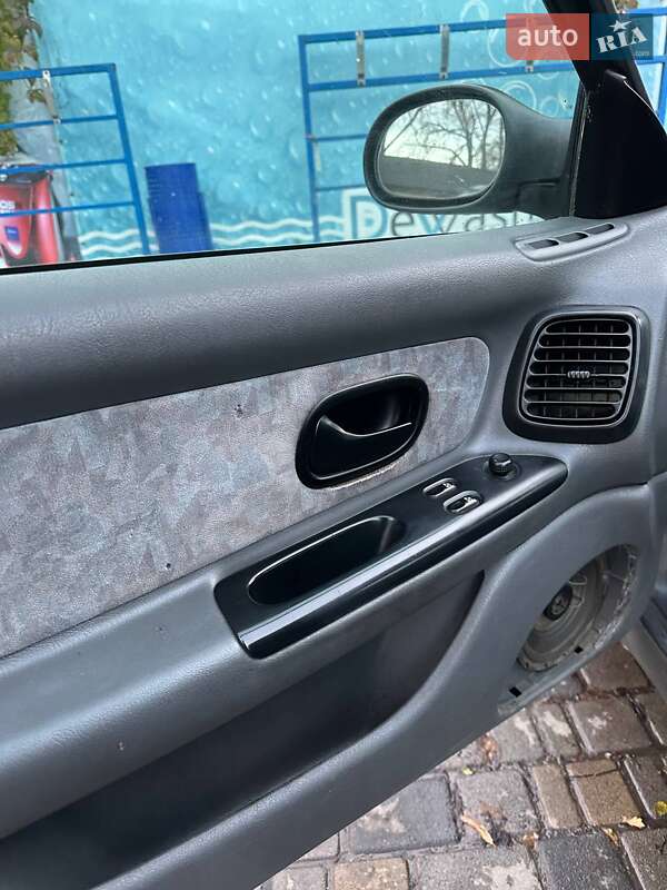 Лифтбек Renault Laguna 1996 в Умани фото 14 Лифтбек Renault Laguna 1996 в Умани
