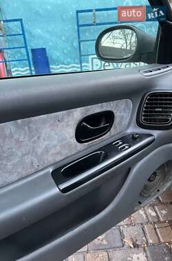 Ліфтбек Renault Laguna 1996 в 