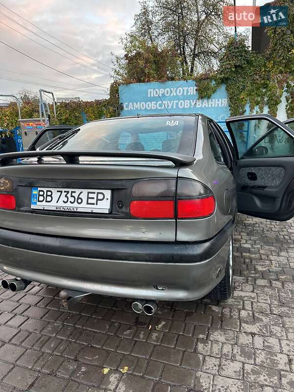 Лифтбек Renault Laguna 1996 в Умани фото 22 Лифтбек Renault Laguna 1996 в Умани