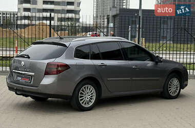 Универсал Renault Laguna 2011 в 