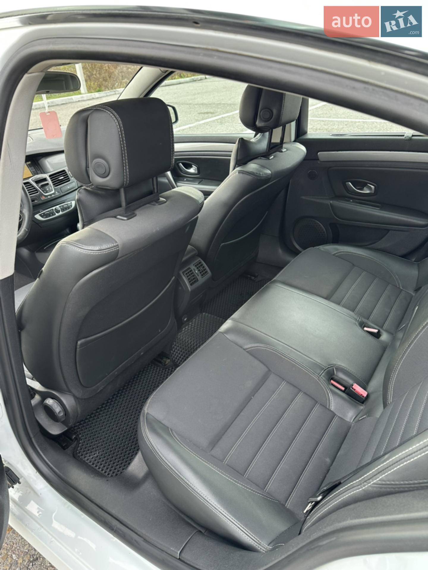 2011 Renault Laguna - мініатюра 11