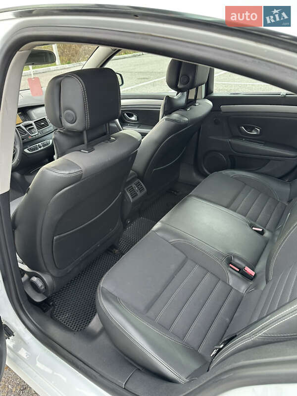 Лифтбек Renault Laguna 2011 в Черновцах