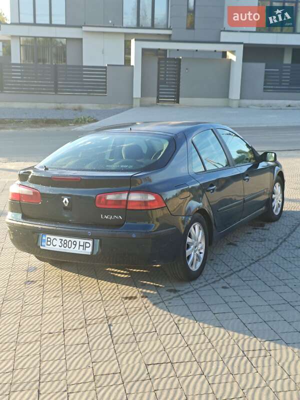 Ліфтбек Renault Laguna 2002 в Львові
