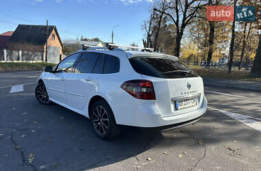 Універсал Renault Laguna 2011 в  фото 11 Універсал Renault Laguna 2011 в