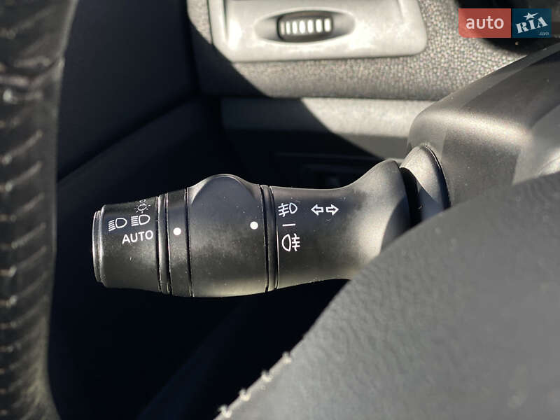 Ліфтбек Renault Laguna 2009 в Луцьку