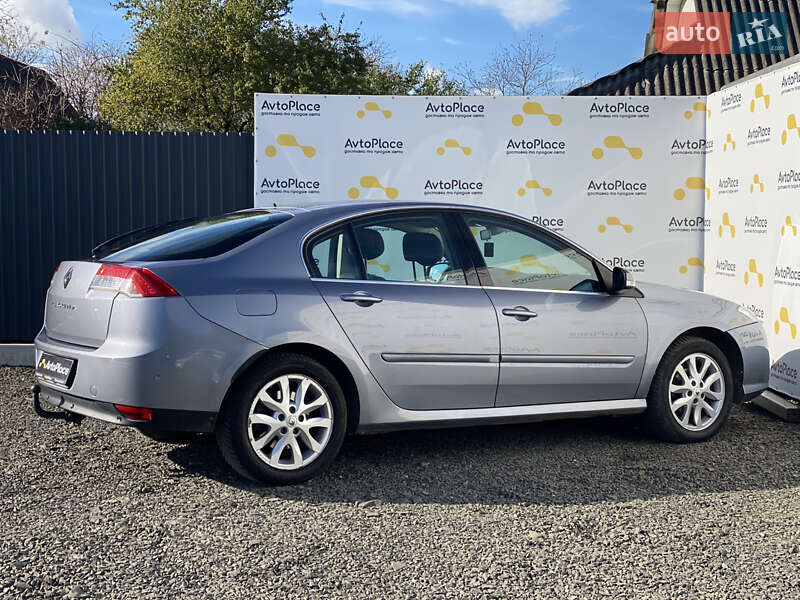 Ліфтбек Renault Laguna 2009 в Луцьку