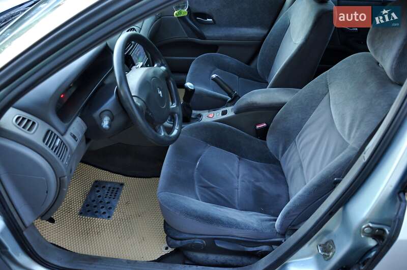 Лифтбек Renault Laguna 2003 в Львове фото 17 Лифтбек Renault Laguna 2003 в Львове
