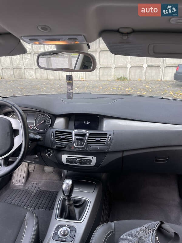 Лифтбек Renault Laguna 2014 в Днепре