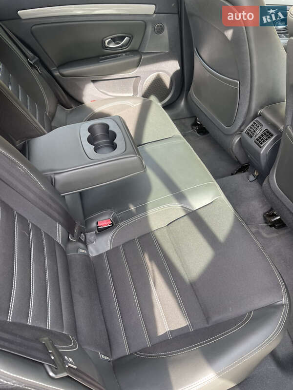 Лифтбек Renault Laguna 2014 в Днепре