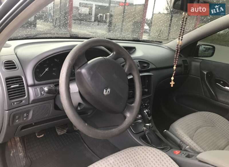 Универсал Renault Laguna 2002 в Черновцах