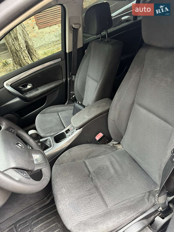 Универсал Renault Laguna 2010 в Виннице фото 10 Универсал Renault Laguna 2010 в Виннице