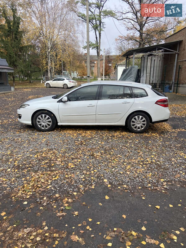 Универсал Renault Laguna 2011 в Полтаве фото 4 Универсал Renault Laguna 2011 в Полтаве