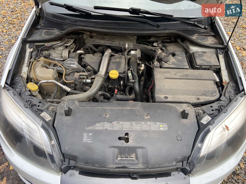 Универсал Renault Laguna 2011 в Полтаве фото 26 Универсал Renault Laguna 2011 в Полтаве