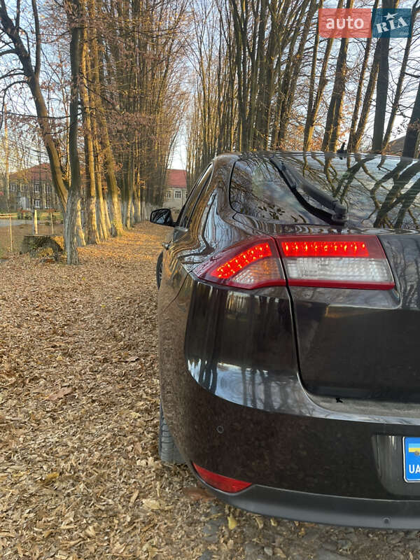 Лифтбек Renault Laguna 2011 в Ивано-Франковске фото 14 Лифтбек Renault Laguna 2011 в Ивано-Франковске