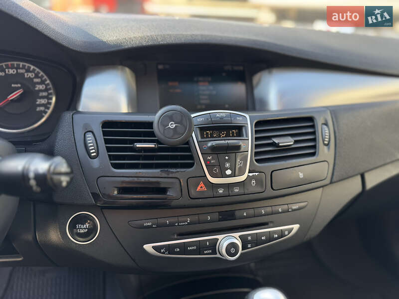 Купе Renault Laguna 2011 в Киеве фото 16 Купе Renault Laguna 2011 в Киеве