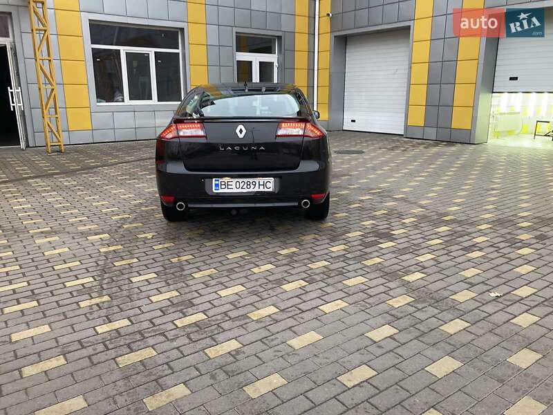 Лифтбек Renault Laguna 2012 в Киеве