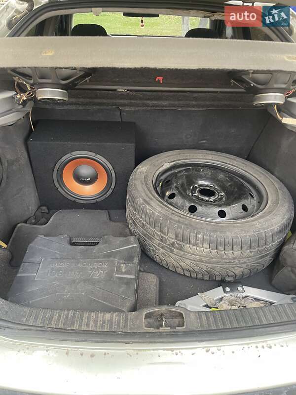 Ліфтбек Renault Laguna 2002 в Звягелі