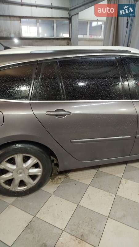 Renault Laguna 2010 Renault Laguna 2010