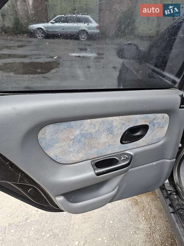 Универсал Renault Laguna 1997 в Киеве фото 13 Универсал Renault Laguna 1997 в Киеве