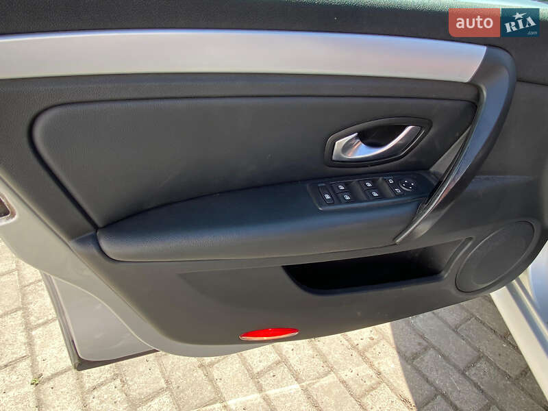 Універсал Renault Laguna 2008 в Рівному фото 15 Універсал Renault Laguna 2008 в Рівному