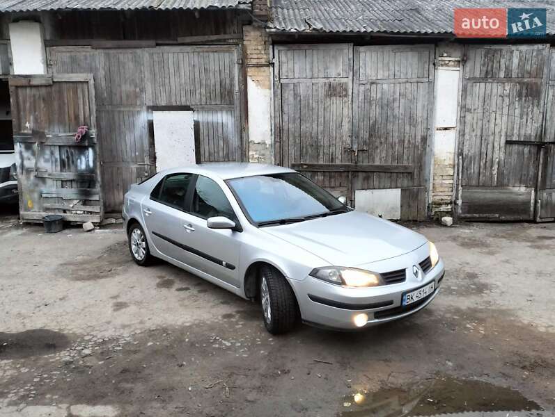 Ліфтбек Renault Laguna 2005 в Рівному