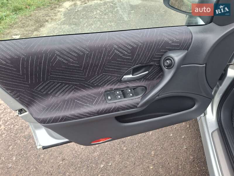 Универсал Renault Laguna 2003 в Барышевке фото 2 Универсал Renault Laguna 2003 в Барышевке