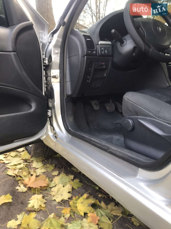 Универсал Renault Laguna 2005 в Яготине