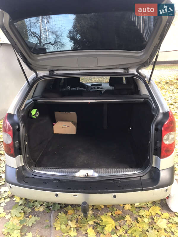 Универсал Renault Laguna 2005 в Яготине