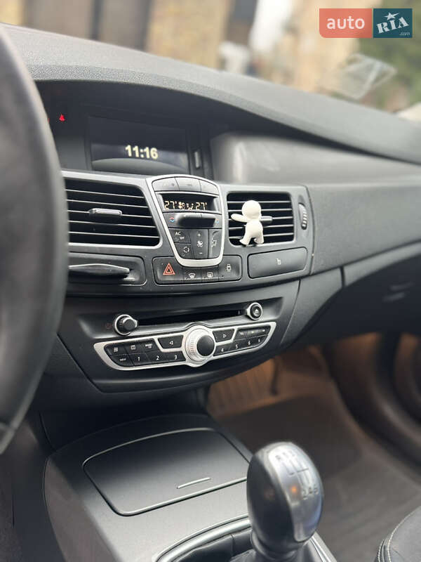 Универсал Renault Laguna 2011 в Тернополе