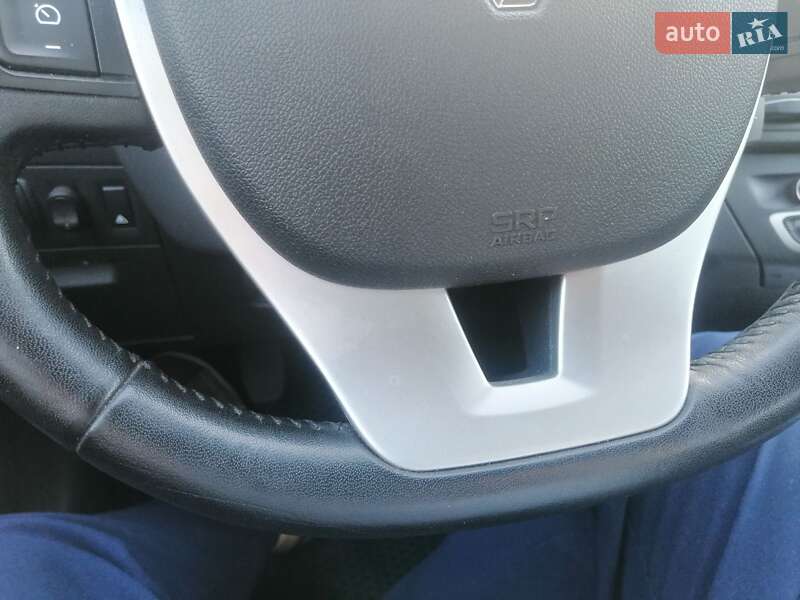 Универсал Renault Laguna 2011 в Полтаве фото 7 Универсал Renault Laguna 2011 в Полтаве