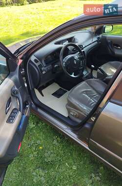 Универсал Renault Laguna 2004 в Самборе