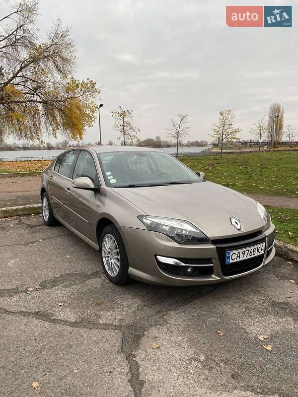 Лифтбек Renault Laguna 2011 в Черкассах фото Лифтбек Renault Laguna 2011 в Черкассах