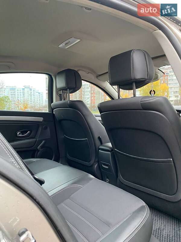 Лифтбек Renault Laguna 2011 в Черкассах фото 12 Лифтбек Renault Laguna 2011 в Черкассах