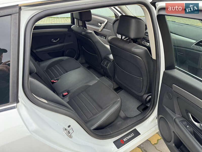 Универсал Renault Laguna 2013 в Яготине