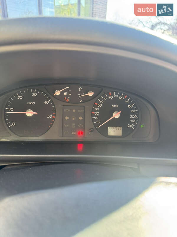 Лифтбек Renault Laguna 2003 в Ивано-Франковске фото 9 Лифтбек Renault Laguna 2003 в Ивано-Франковске