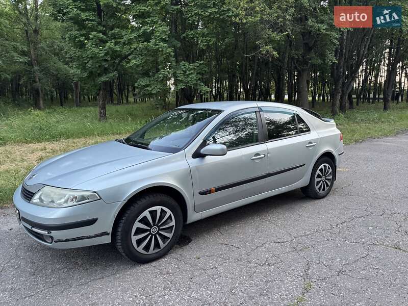 Ліфтбек Renault Laguna 2002 в Лозовій