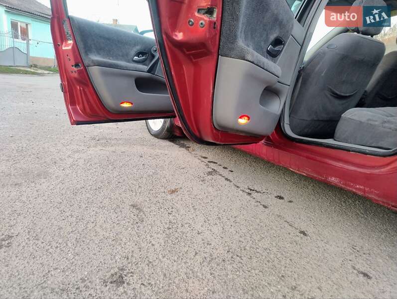 Лифтбек Renault Laguna 2002 в Староконстантинове фото 11 Лифтбек Renault Laguna 2002 в Староконстантинове