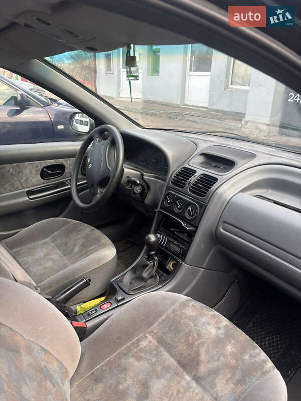 Ліфтбек Renault Laguna 1996 в Івано-Франківську