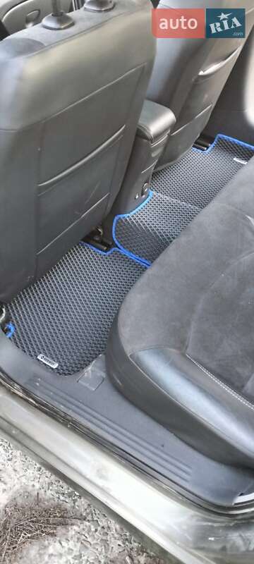 Ліфтбек Renault Laguna 2004 в Львові фото 11 Ліфтбек Renault Laguna 2004 в Львові
