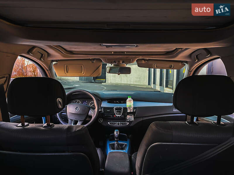 Лифтбек Renault Laguna 2008 в Киеве